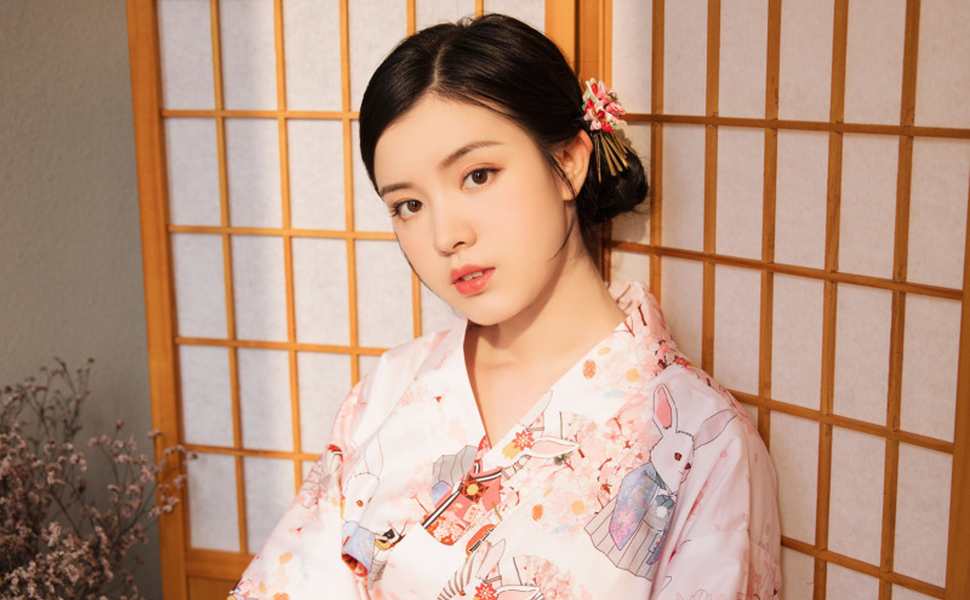 时间线复盘：快手上这位“小阿姨”如何在瑜伽中展现极致身材