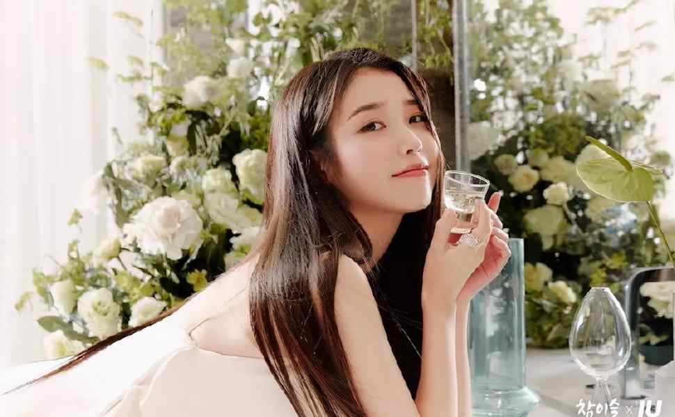 黑客入侵高官别墅监控！越南最美女警私密视频遭泄露，与丈夫豪宅内激情画面全网疯传