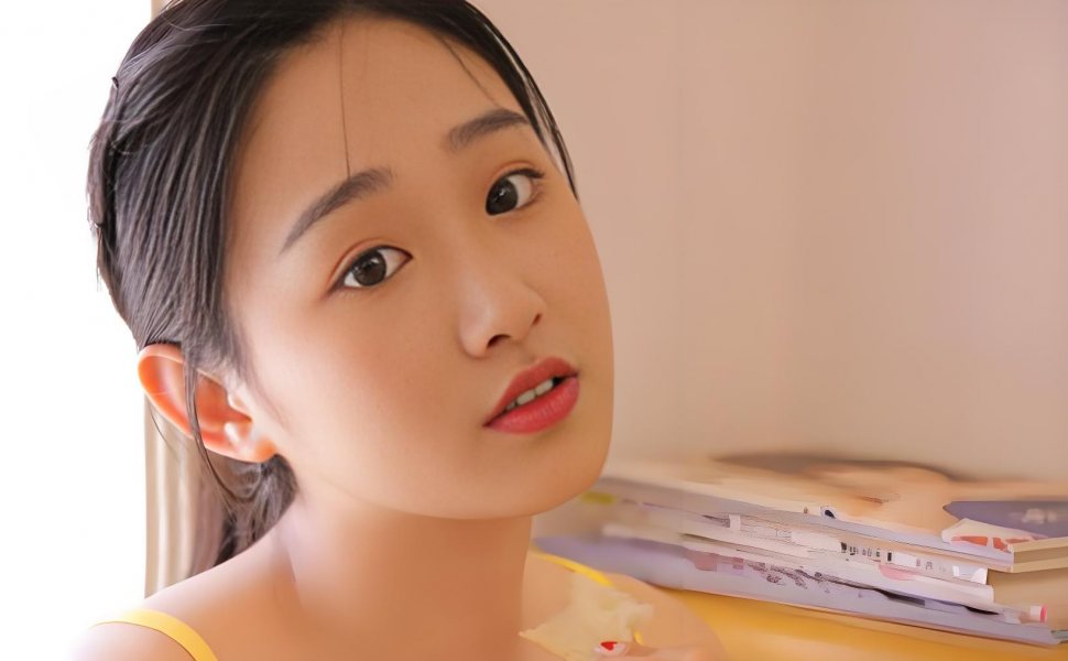 酒后失态辱骂司机，青岛女子被一拳KO倒地不起，监控视频还原冲突全程